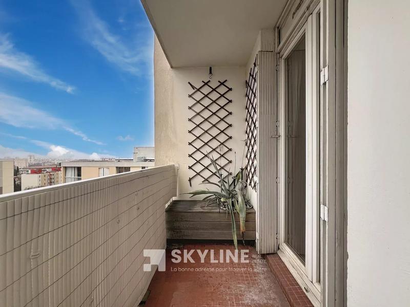 Appartement - 80 m² - 5 pièces