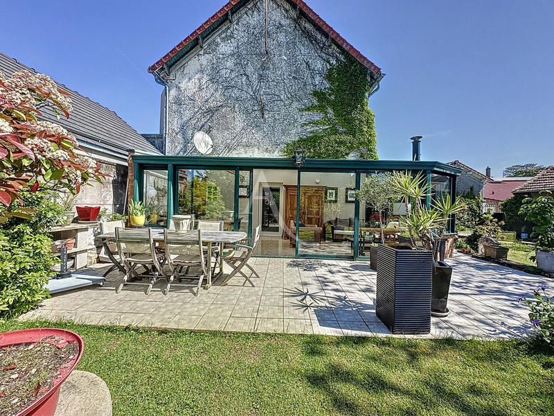 Maison - 190 m² - 6 pièces