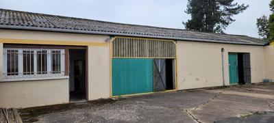 Grange - 209 m² - 1 pièce