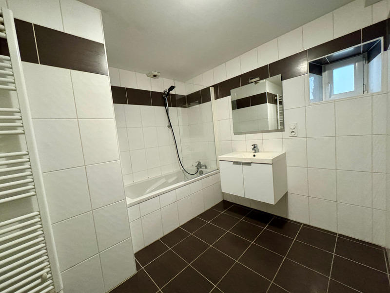 Maison - 85 m² - 3 pièces