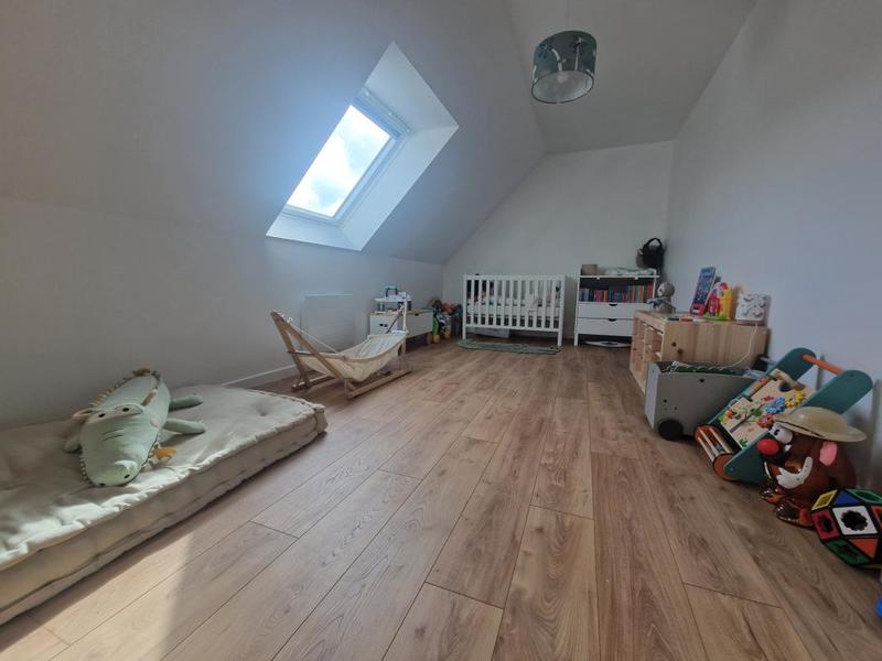 Maison - 200 m² - 8 pièces