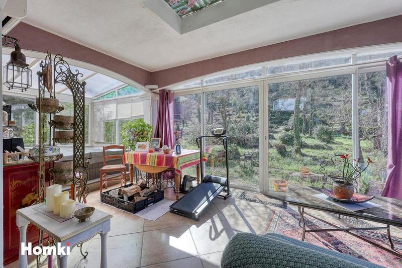 Villa - 324 m² - 8 pièces