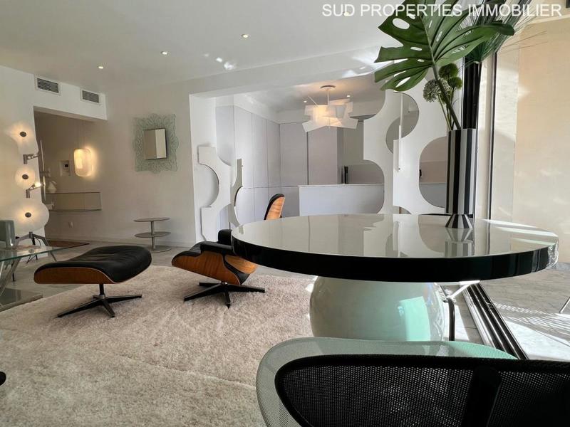 Appartement - 85 m² - 3 pièces