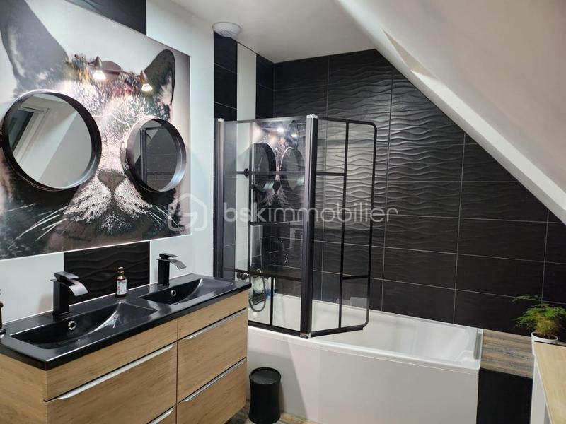 Maison - 149 m² - 6 pièces