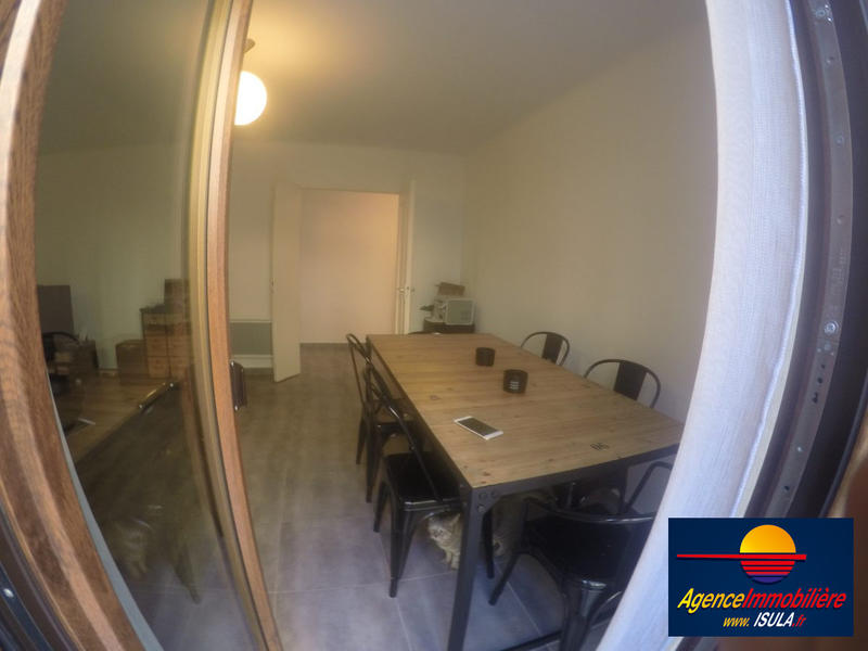 Appartement - 81 m² - 3 pièces