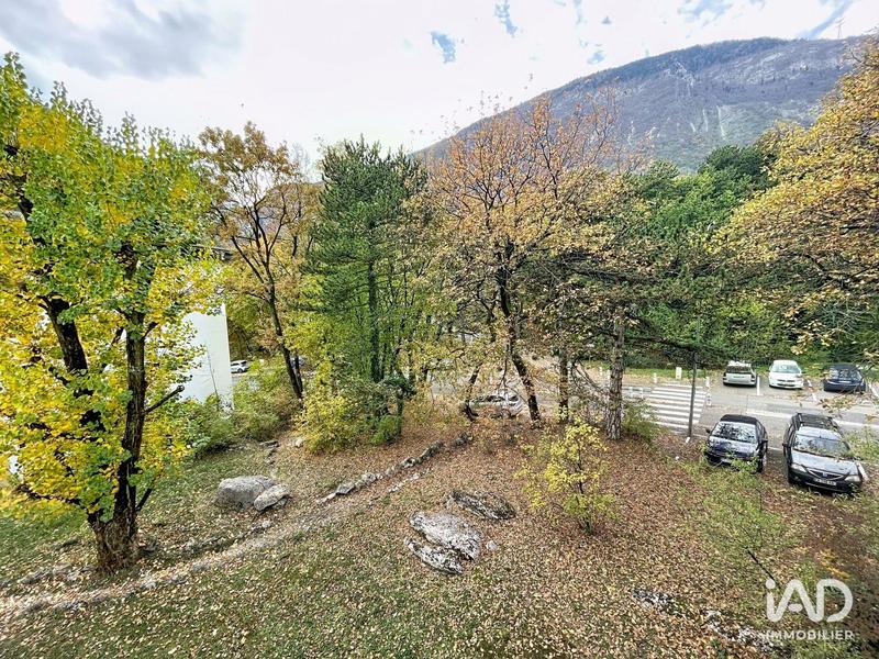 Appartement - 100 m² - 5 pièces