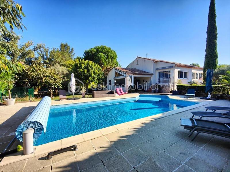 Villa - 169 m² - 6 pièces