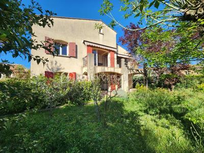 Propriété - 270 m² - 10 pièces