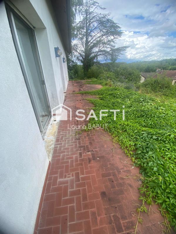 Maison - 181 m² - 6 pièces