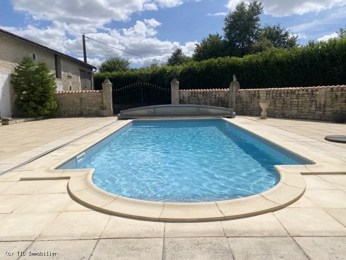 Gîte - 252 m² - 5 pièces