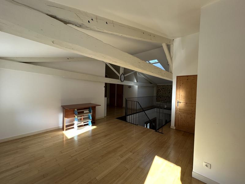 Maison - 306 m² - 13 pièces