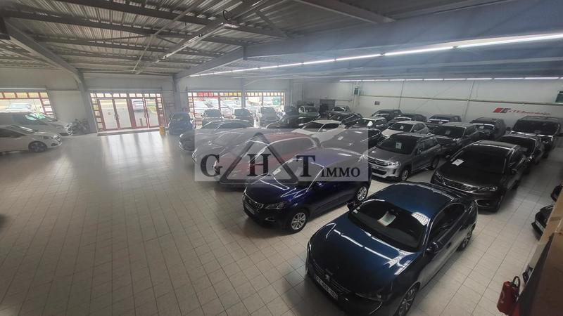 Local commercial - 955 m²