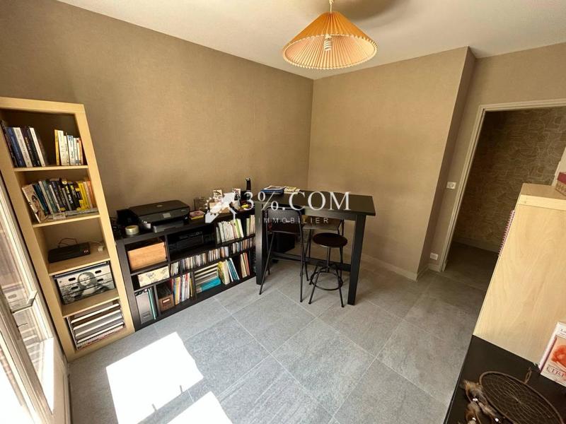 Maison - 205 m² - 8 pièces