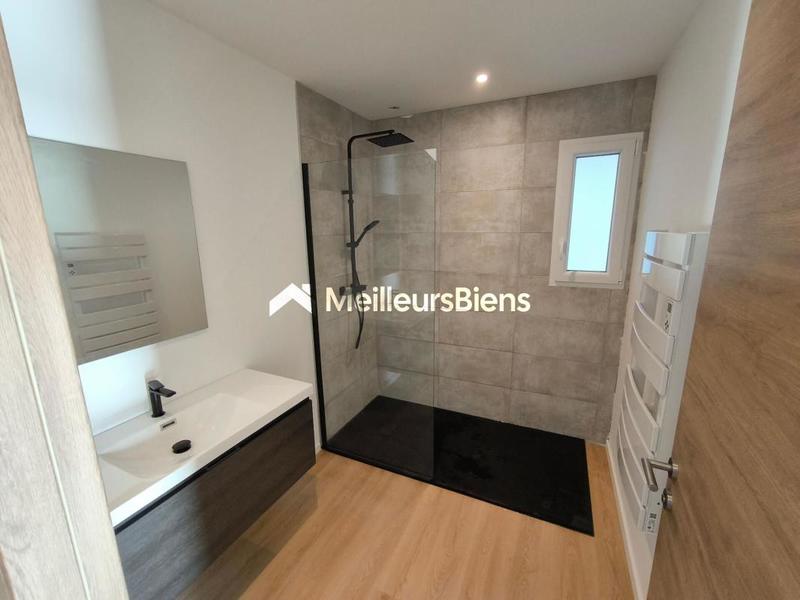 Maison - 96 m² - 5 pièces