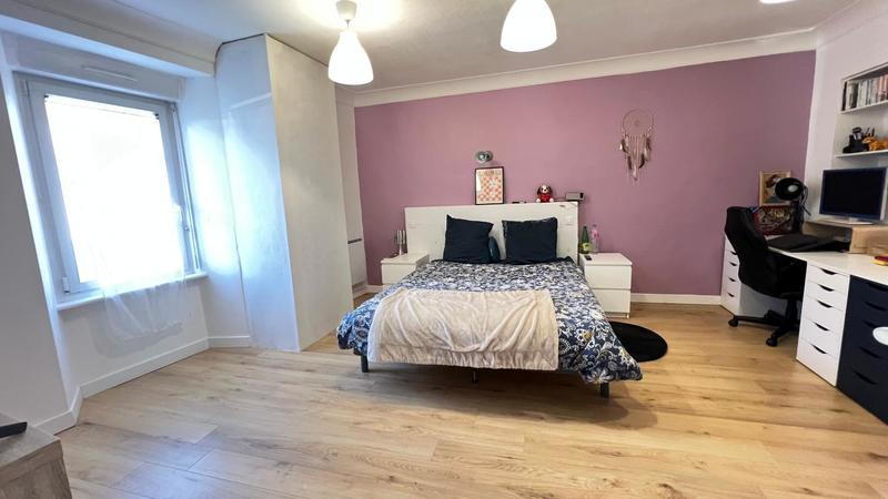 Maison - 136 m² - 5 pièces