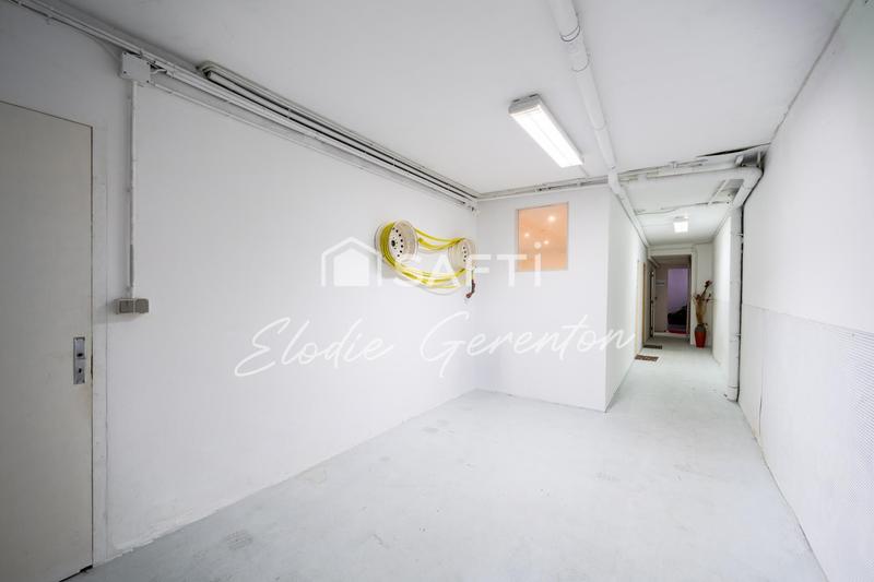 Local commercial - 87 m² - 6 pièces