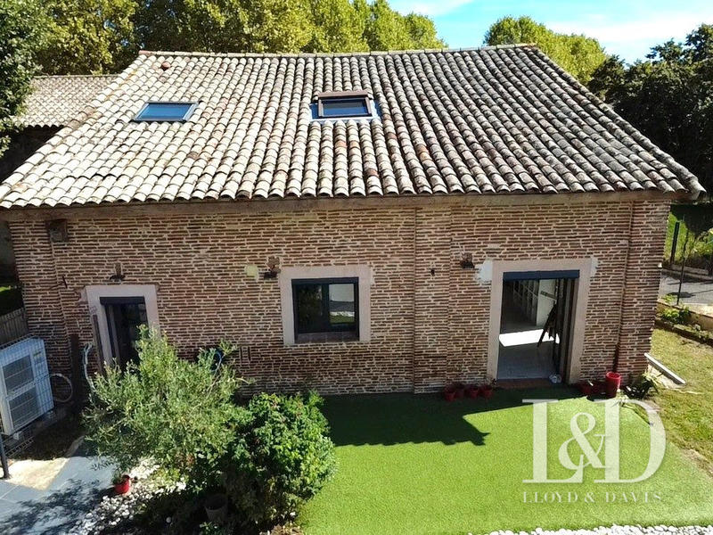 Maison - 200 m² - 6 pièces