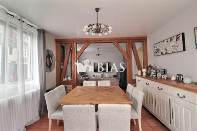 Maison - 145 m² - 7 pièces