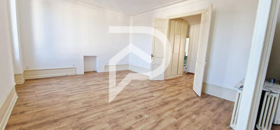 Appartement - 106 m² - 4 pièces