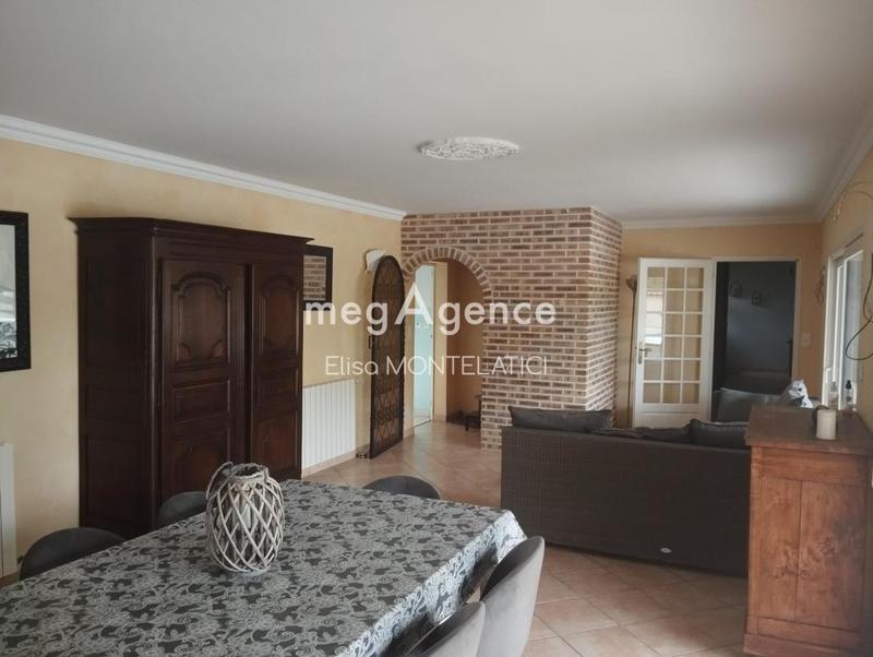 Maison de village - 225 m² - 8 pièces