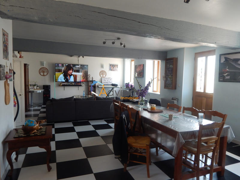 Maison - 205 m² - 10 pièces