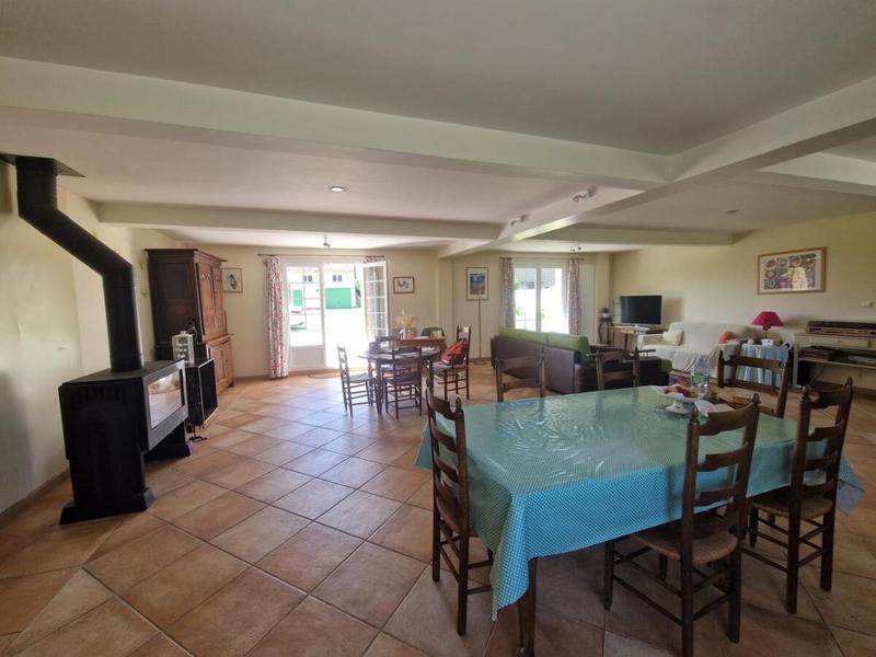 Maison - 231 m² - 8 pièces