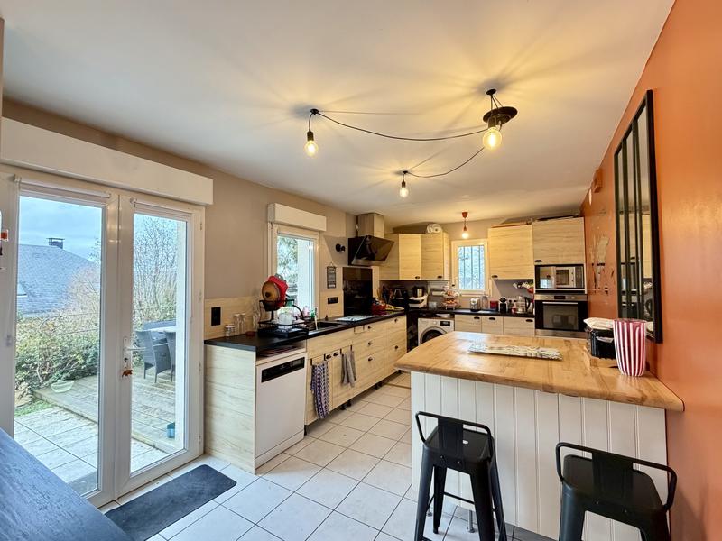 Maison - 137 m² - 7 pièces