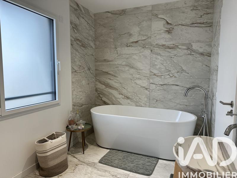 Maison de maîtres - 168 m² - 7 pièces