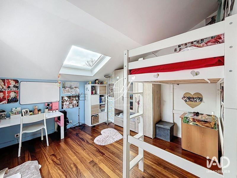 Maison - 193 m² - 9 pièces