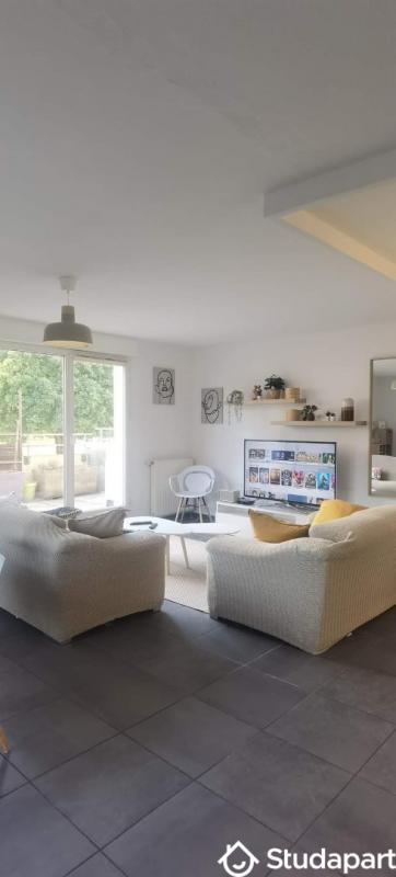 Chambre - 9 m² - 1 pièce