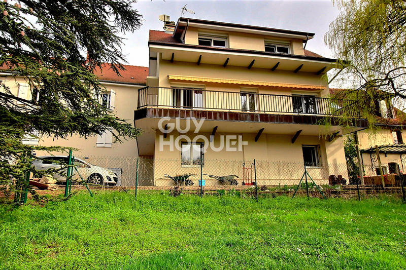 Maison - 143 m² - 7 pièces