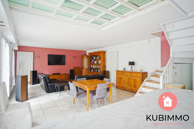 Appartement - 104 m² - 5 pièces