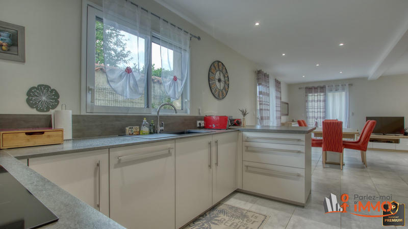 Maison - 97 m² - 4 pièces