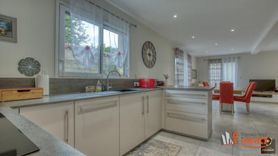 Maison - 97 m² - 4 pièces