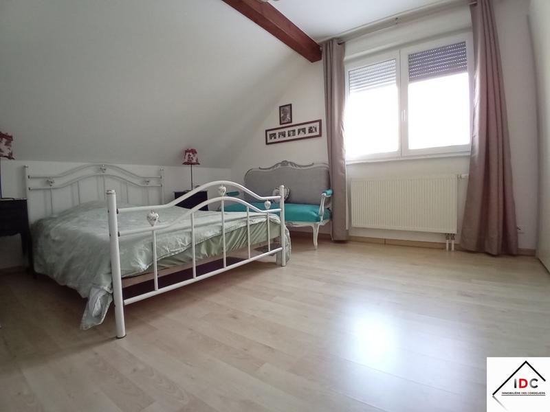 Maison - 240 m² - 6 pièces