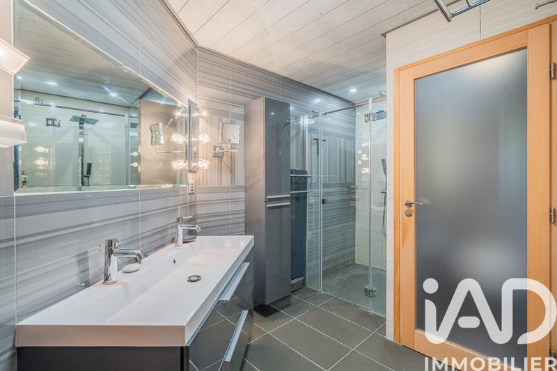 Châlet - 205 m² - 5 pièces