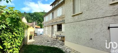 Maison - 308 m² - 11 pièces