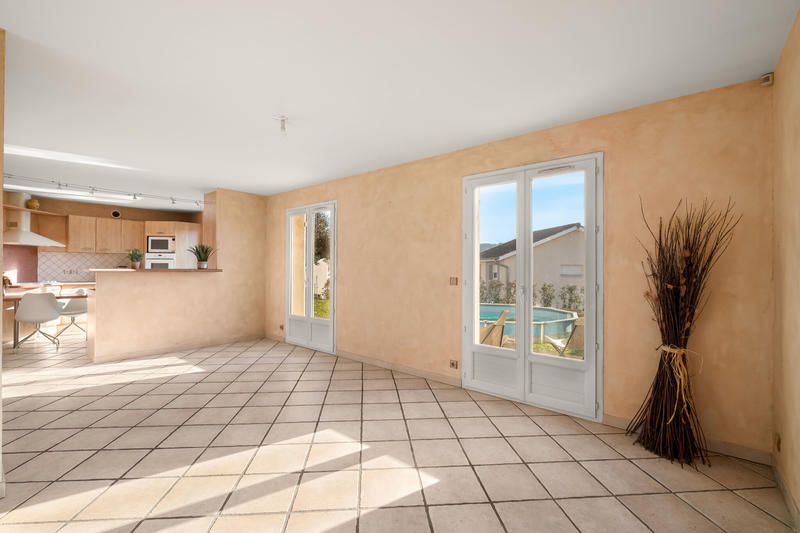 Maison - 122 m² - 6 pièces