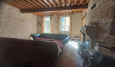 Maison - 180 m² - 4 pièces