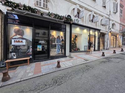 Local commercial - 23 m² - 2 pièces