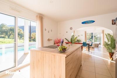 Maison de campagne - 204 m² - 4 pièces