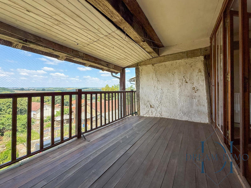 Maison ancienne - 240 m² - 6 pièces