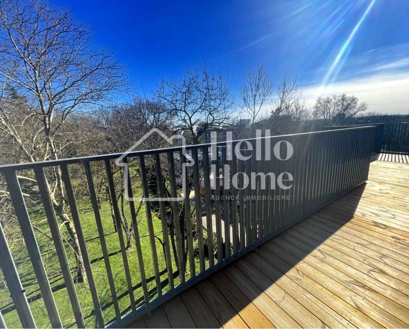 Appartement - 152 m² - 5 pièces