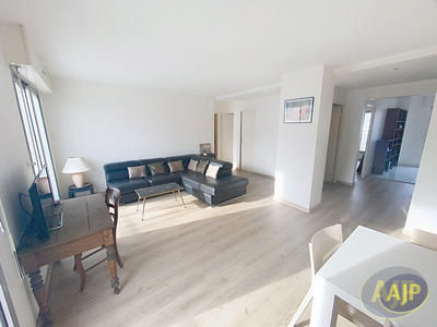 Appartement - 83 m² - 4 pièces