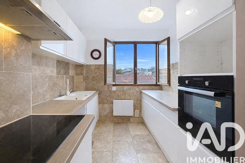 Appartement - 90 m² - 3 pièces