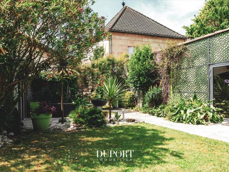 Loft - 350 m² - 8 pièces