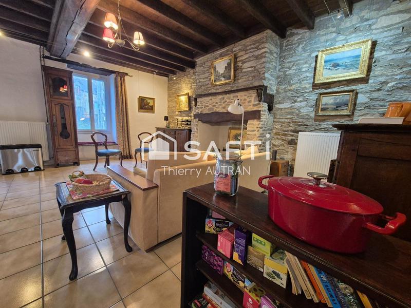 Maison - 245 m² - 8 pièces