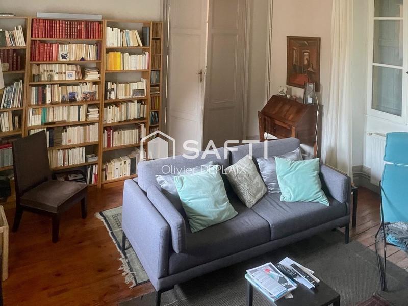 Maison - 500 m² - 9 pièces