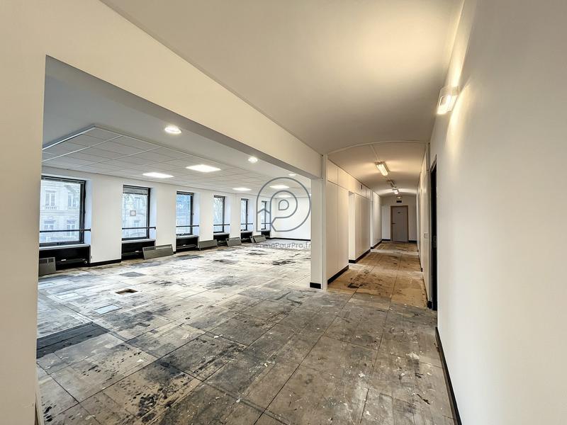 Bureau - 320 m²