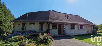 Maison - 287 m² - 12 pièces